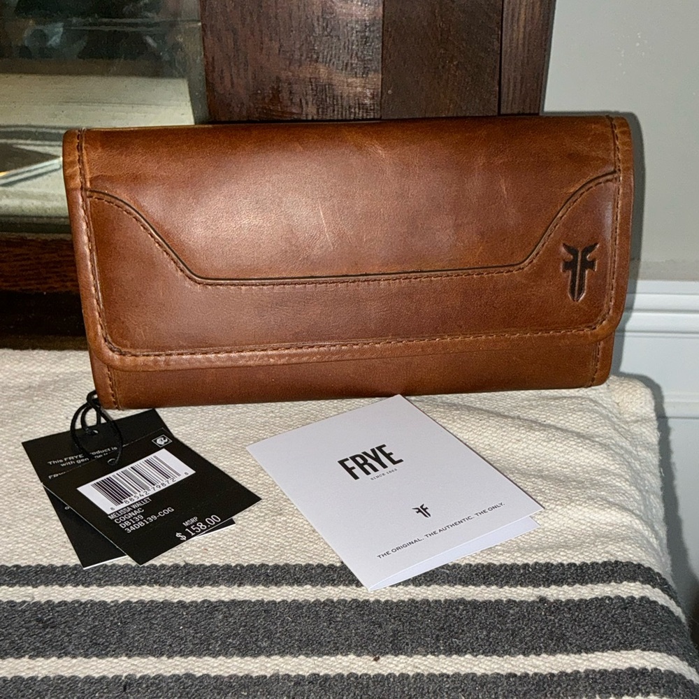 NWT Frye Leather Melissa Trifold Continental Snap Wallet Cognac Brown $158 - Picture 3 of 13